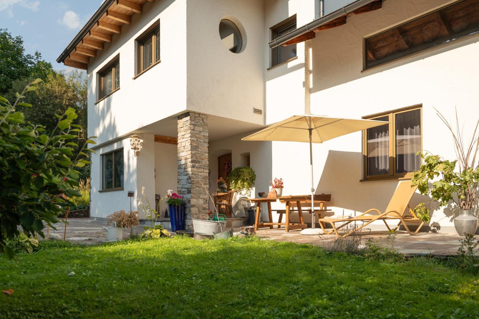 Villa Marwa - Eine Ruheoase Im Gruenen Innsbruck Exterior foto